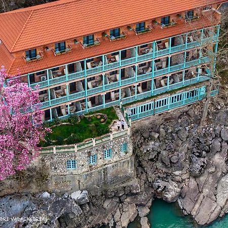 Hotel Magnolia In The City Centre Kutaisi Luaran gambar